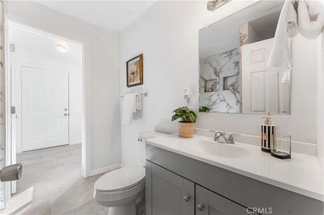 1209 W Avenue H8, Lancaster, CA 93534