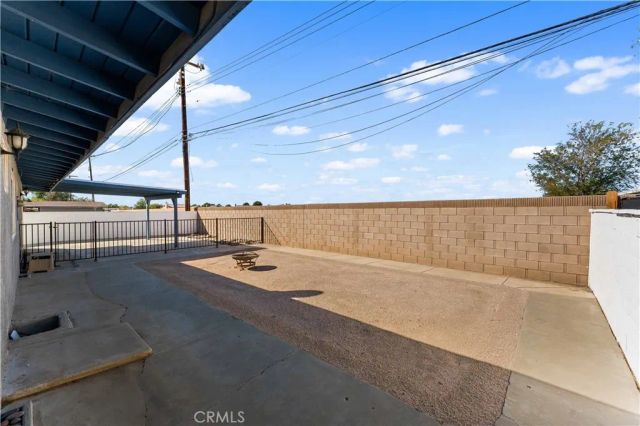 1209 W Avenue H8, Lancaster, CA 93534