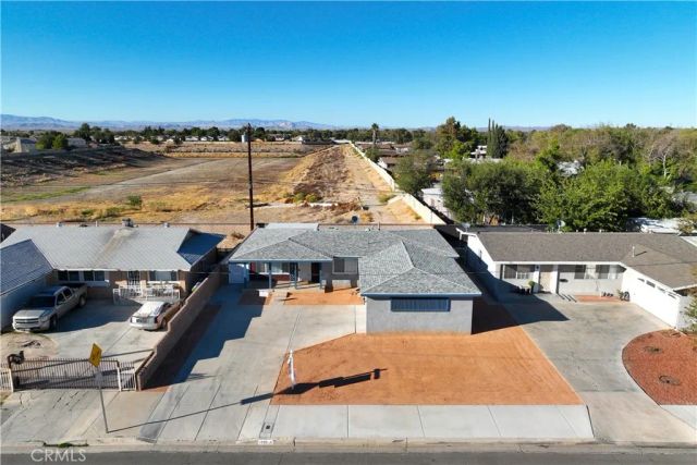 1209 W Avenue H8, Lancaster, CA 93534