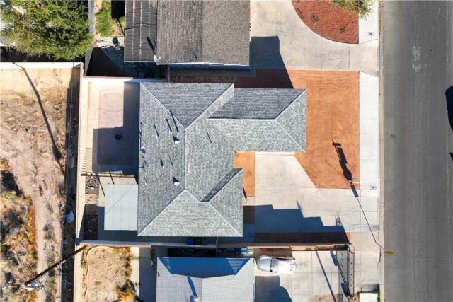 1209 W Avenue H8, Lancaster, CA 93534