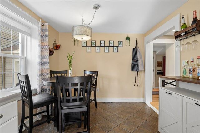 14 9th Street, Nashua, NH 03060