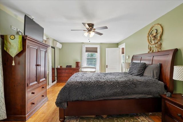 14 9th Street, Nashua, NH 03060