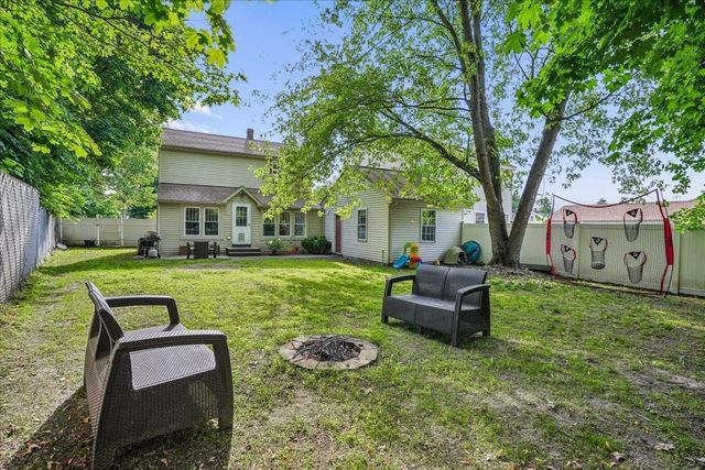 14 9th Street, Nashua, NH 03060