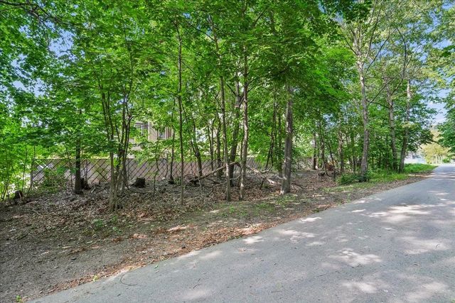 14 9th Street, Nashua, NH 03060