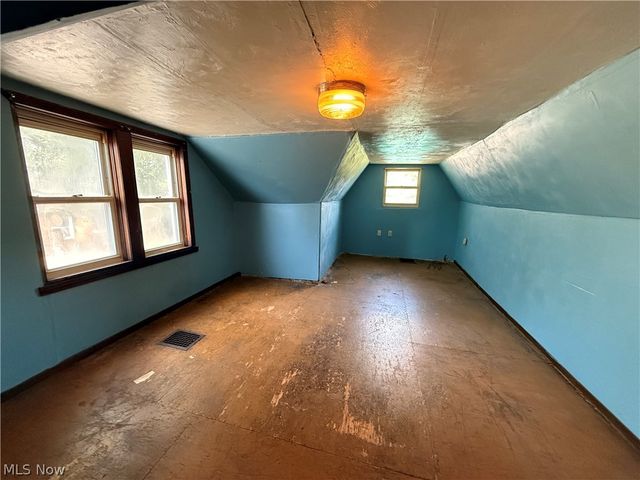 1868 E 34th Street, Lorain, OH 44055