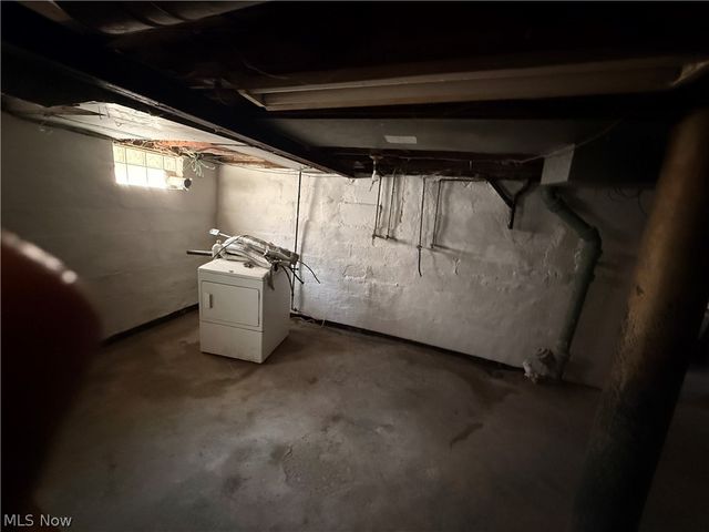 1868 E 34th Street, Lorain, OH 44055