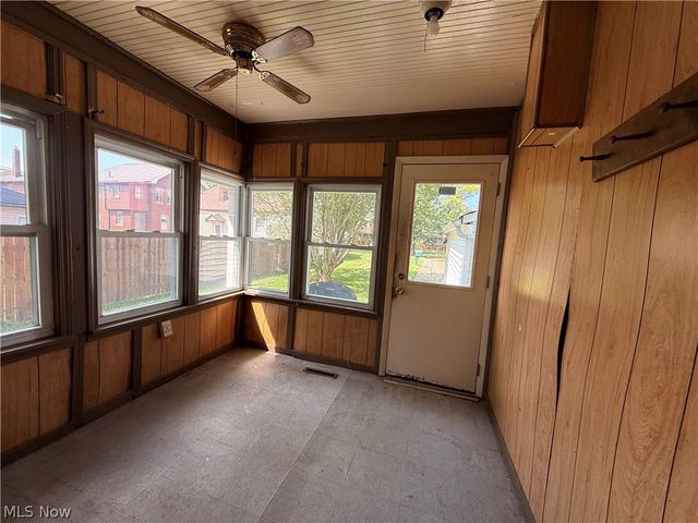 1868 E 34th Street, Lorain, OH 44055