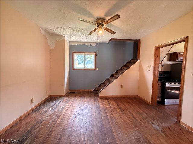 1868 E 34th Street, Lorain, OH 44055