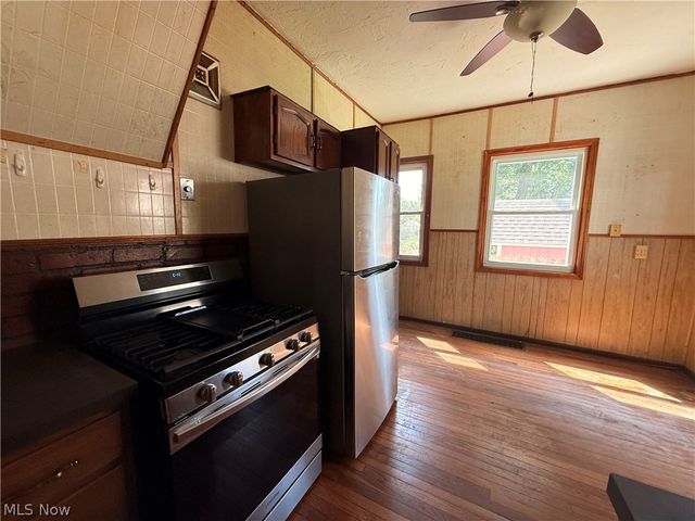 1868 E 34th Street, Lorain, OH 44055