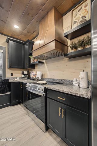 315 Rambling Creek Way, Sevierville, TN 37862