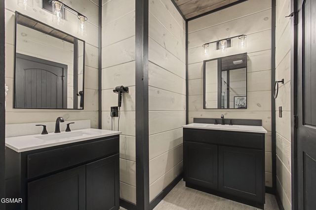 315 Rambling Creek Way, Sevierville, TN 37862