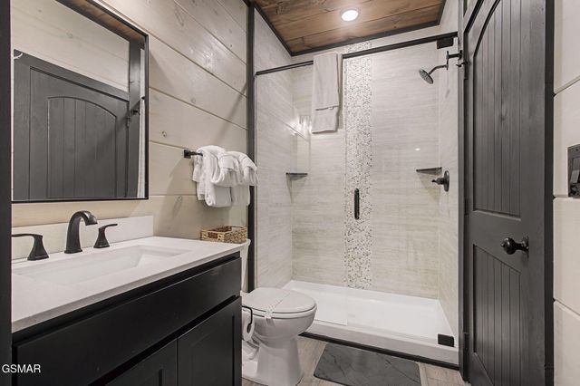 315 Rambling Creek Way, Sevierville, TN 37862