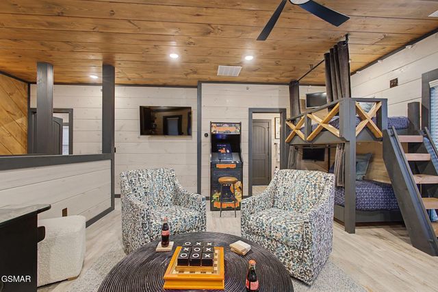 315 Rambling Creek Way, Sevierville, TN 37862