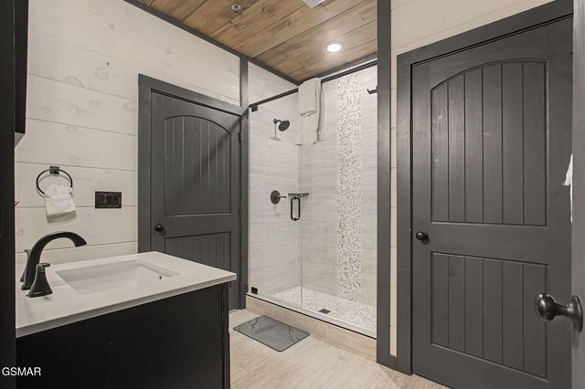 315 Rambling Creek Way, Sevierville, TN 37862