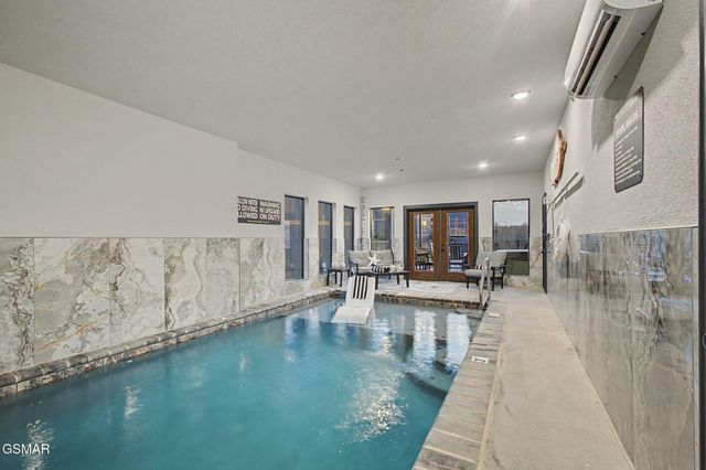 315 Rambling Creek Way, Sevierville, TN 37862