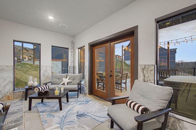 315 Rambling Creek Way, Sevierville, TN 37862