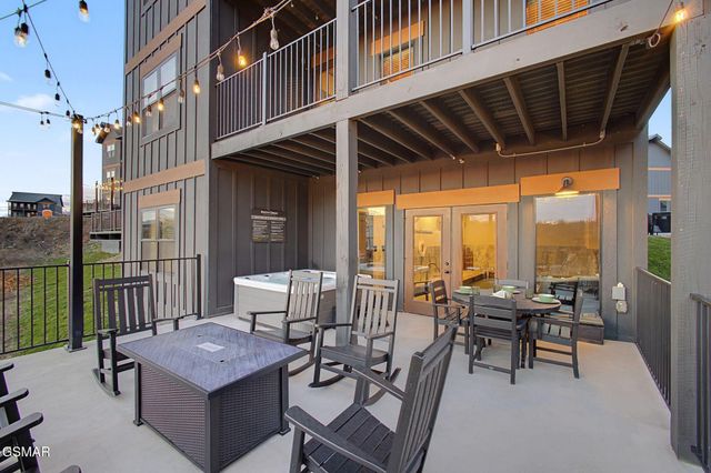 315 Rambling Creek Way, Sevierville, TN 37862