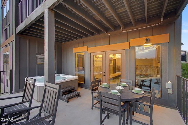 315 Rambling Creek Way, Sevierville, TN 37862