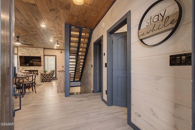 315 Rambling Creek Way, Sevierville, TN 37862