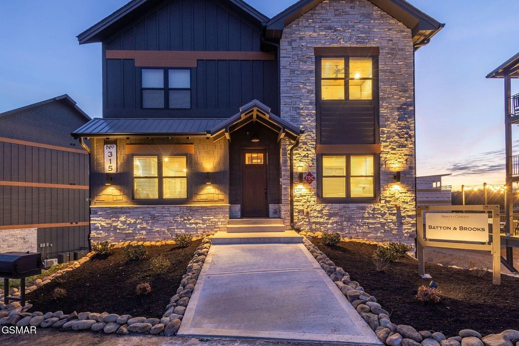 315 Rambling Creek Way, Sevierville, TN 37862