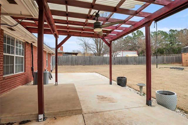 14048 NE 4th Street, Choctaw, OK 73020