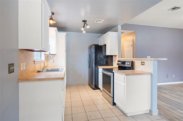 14048 NE 4th Street, Choctaw, OK 73020