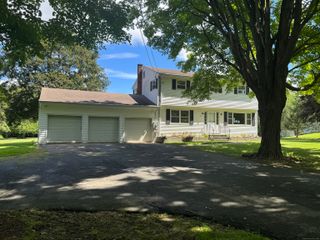 408 Hut Hill Road, Bridgewater, CT 06752