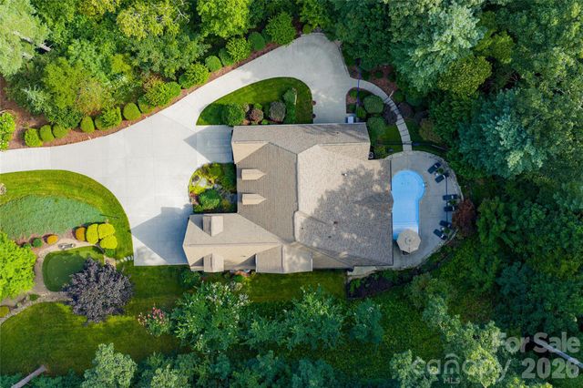 300 White Pine Drive, Hendersonville, NC 28739