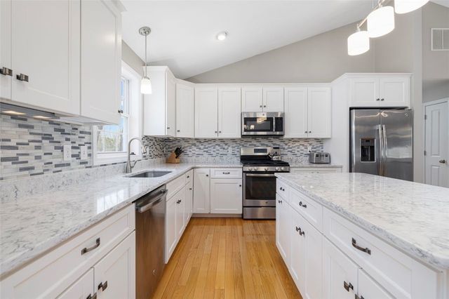 61 Garden Street, Cumberland, RI 02864