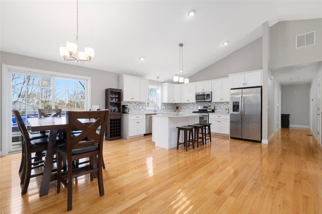 61 Garden Street, Cumberland, RI 02864