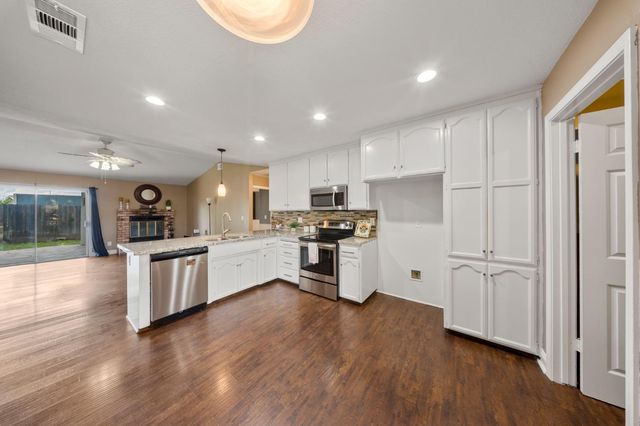 1101 Winchell Way, Modesto, CA 95358