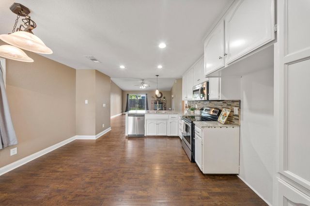 1101 Winchell Way, Modesto, CA 95358