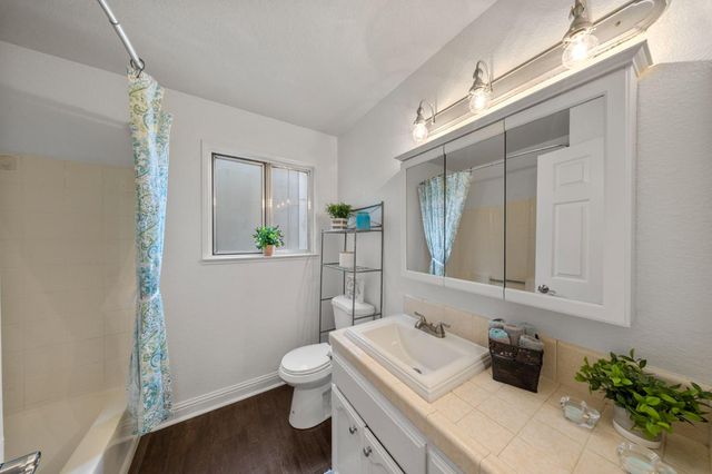 1101 Winchell Way, Modesto, CA 95358