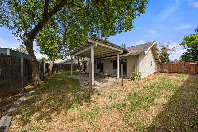 1101 Winchell Way, Modesto, CA 95358