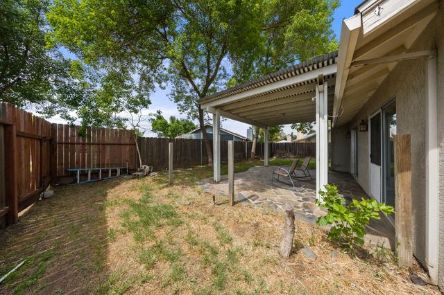 1101 Winchell Way, Modesto, CA 95358