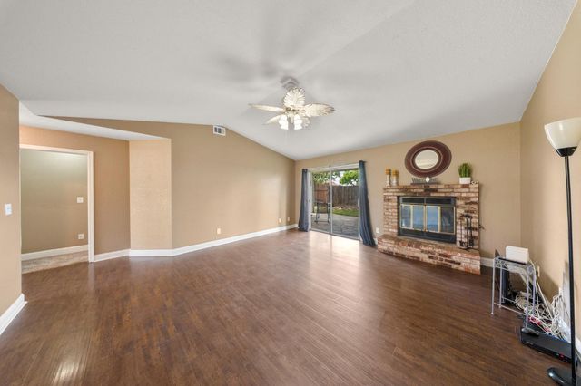 1101 Winchell Way, Modesto, CA 95358