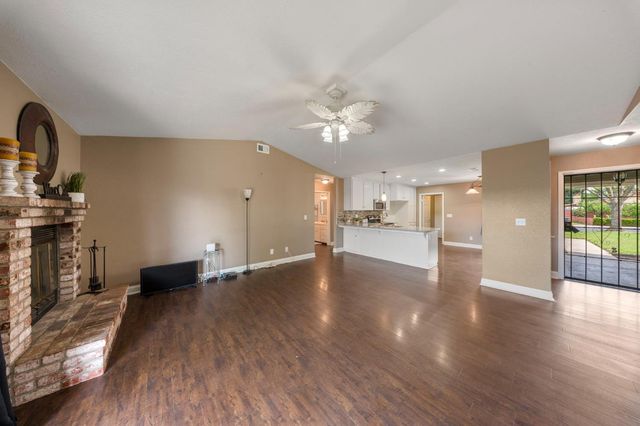 1101 Winchell Way, Modesto, CA 95358