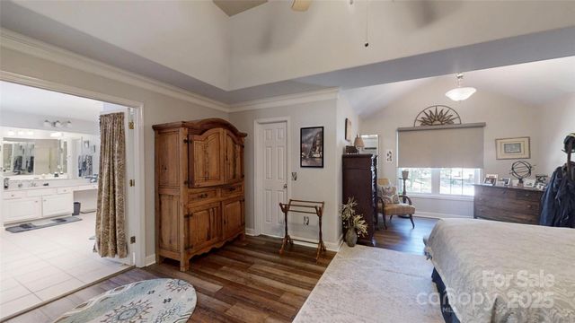 4925 Brookridge Drive NE, Hickory, NC 28601