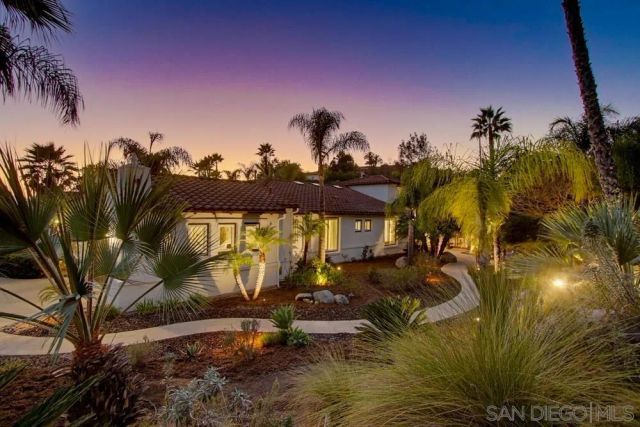 13635 Antelope Station, Poway, CA 92064