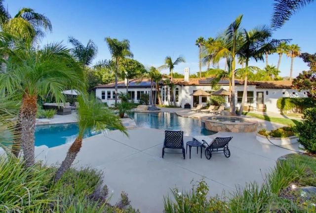 13635 Antelope Station, Poway, CA 92064