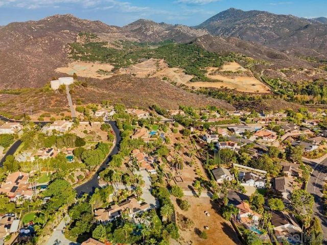 13635 Antelope Station, Poway, CA 92064