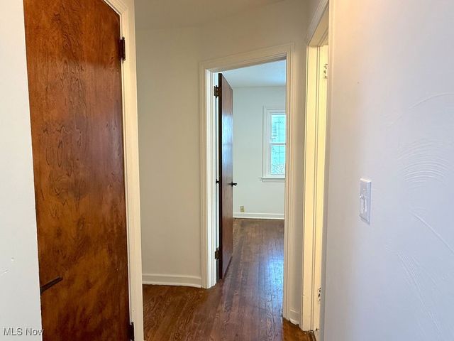 1758 Beechwood, Warren, OH 44483