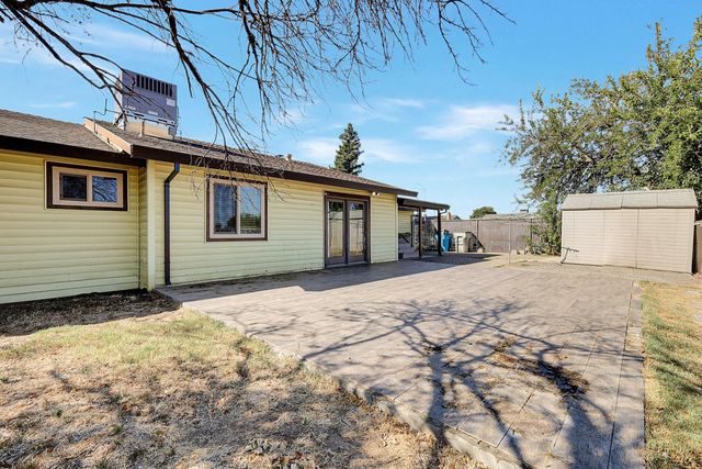 4294 Lever Ave, Olivehurst, CA 95961