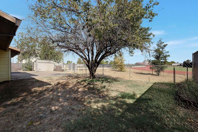 4294 Lever Ave, Olivehurst, CA 95961