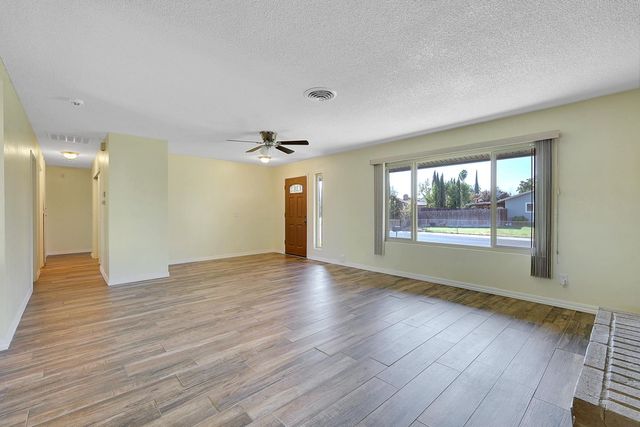 4294 Lever Ave, Olivehurst, CA 95961