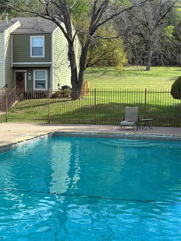 1500 Lake Shore Drive 404, Waco, TX 76708