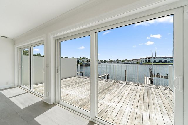 624 Southwind Circle 3, North Palm Beach, FL 33408