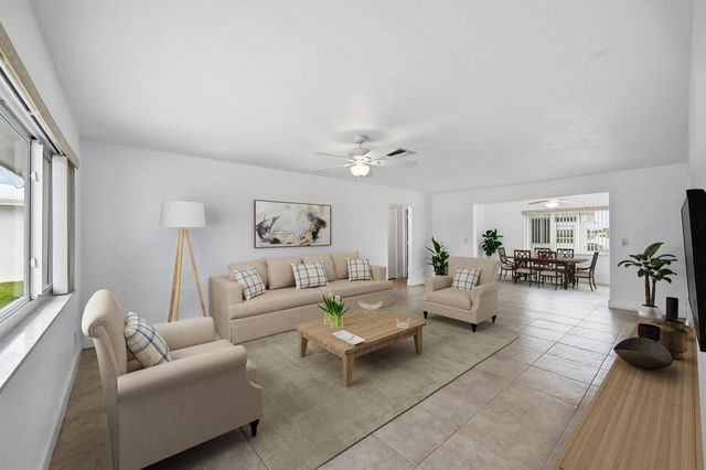 1316 SW 23rd Street, Boynton Beach, FL 33426