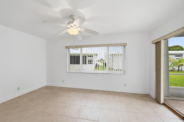 1316 SW 23rd Street, Boynton Beach, FL 33426