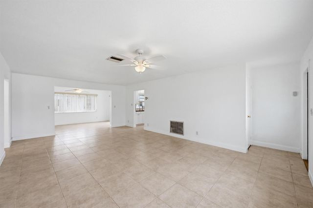 1316 SW 23rd Street, Boynton Beach, FL 33426